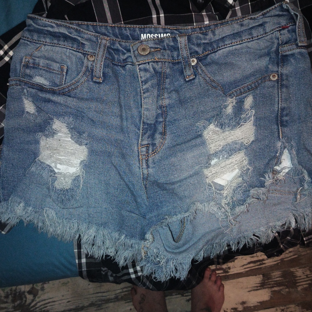 Frayed distressed high rise shorts